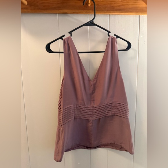 Banana Republic Mauve Sleeveless Blouse - Picture 3 of 3